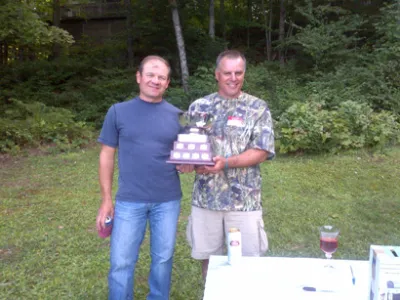 Lou awarding Peter the trophy